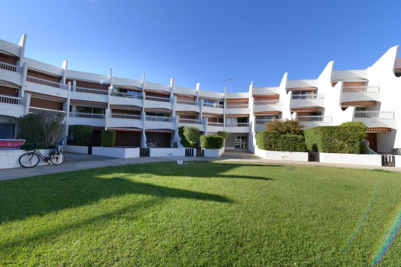 Appartement Donnant Sur Le Port De Plaisance De Port Camargue Et A Proximite Des Plages Le Grau-du-Roi Exterior photo